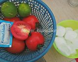 Foto langkah ke 1 dari resep Smoothies tomat nipis susu.
