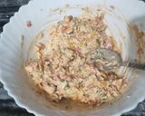 A picture of step 2 of Mayo sandwich.