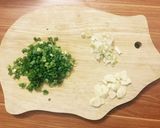 Hình bước làm 3 của món Thịt bò xào sắn, cà rốt