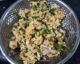 A picture of step 4 of Poha Donut Vada.