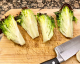 Foto del paso 2 de la receta: Ensalada con cogollos “pie de roble”, atún y anchoas