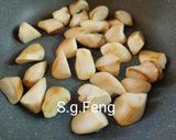 A picture of step 4 of Three Cup Chicken with King Oyster Mushrooms.