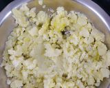 A picture of step 1 of Potato Bread Roll.