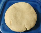 A picture of step 1 of Potato gujiya paratha.