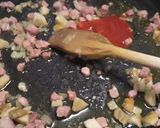 A picture of step 3 of Tortellini alla boscaiola.