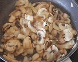 Foto del paso 3 de la receta Champiñones Salteados con ajo, cebolla y soja dulce