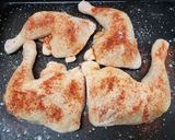 Foto del paso 1 de la receta: 🍗Pollo al horno con zapallitos, cebolla y morrón 🍗 Cocción diferida 🍗