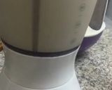 A picture of step 3 of Mango cream shake.