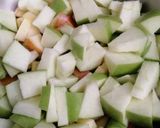 Foto del paso 3 de la receta: Ensalada de manzana y cerezas