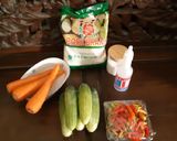 Foto langkah ke 1 dari resep Acar Timun,Wortel,bawang dan cabe.