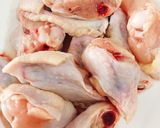 Hình bước làm 1 của món Cánh gà kho xả + ớt