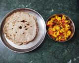 A picture of step 6 of Jowar bhakri with Cauliflower Sabji.