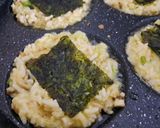 Foto langkah ke 3 dari resep Fried Rice Pancake.