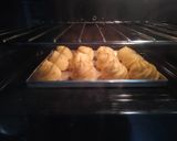 Foto langkah ke 3 dari resep Kue soes fla coklat (hemat telur, pasti ngembang & g pake mixer).