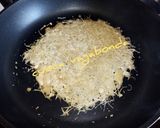 Foto del passaggio 2 della ricetta Spaghetti con i Friarielli su cialda di Parmigiano Reggiano