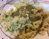 Foto del paso 3 de la receta: Salmón con arroz y aguacate al pesto
