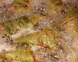 Foto langkah ke 4 dari resep Ayam Goreng Pandan.