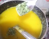 A picture of step 2 of Pumpkin soup.