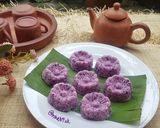 Foto langkah ke 6 dari resep Awug-awug (Sengkulun) Ubi Ungu.