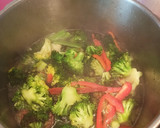 Foto del paso 1 de la receta: Salteado verde con tofu de espinacas y salsa de soja