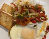 Foto langkah ke 5 dari resep Paprika Sunny Side Up (Omelette)🍳/Telur Ceplok Paprika.