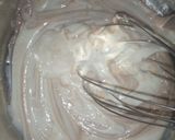 A picture of step 1 of Ice cream cake.