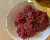 Foto del paso 2 de la receta: Tiras de ternera con tomate