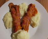 Baconnel és sajttal töltött virsli recept fázis 8 fotója