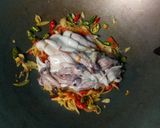 Foto langkah ke 5 dari resep Cumi Asam Pedas Rainbow Mentega.