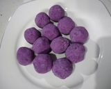 Foto langkah ke 3 dari resep Uwi tusuk saus celup.