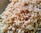 A picture of step 2 of Dahi Manjaa.