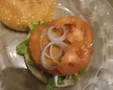 A picture of step 6 of Crispy Chicken Burger.