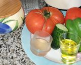 Foto del paso 1 de la receta: Gazpacho con picotas