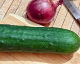 Hình bước làm 1 của món 🌱 Salad Dưa Leo, Hành Tây Tím