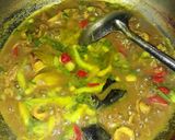 Foto langkah ke 5 dari resep Cumi Bumbu Kuning.