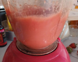 Foto del paso 5 de la receta: Bebida de fresa tropical🍓🍊🍋