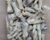 Hình bước làm 1 của món Chân gà ngâm sả tắc
