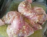 Foto del paso 2 de la receta: Pollo asado con toque de romero y manzanilla
