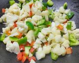 A picture of step 2 of Khau Suey.