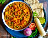 A picture of step 6 of Matar Paneer.