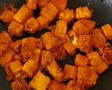 A picture of step 5 of Paneer Tikka pizza.