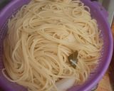 Foto del paso 1 de la receta: Espagueti con camarones