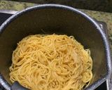 Foto del paso 4 de la receta: Noodles con salmón y salsa de ostras