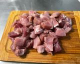 Une image de l'étape 6 de Sauté de porc aux champignons, carottes et tomates.