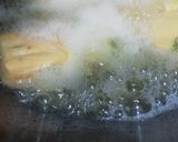 A picture of step 5 of Laziz Paneer Pakora.