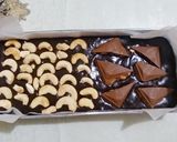 Foto langkah ke 4 dari resep Chewy Shiny crust Brownies.