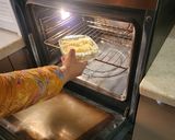 A picture of step 4 of Smashed Potatoes.