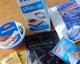 Fekete erdő torta meggyzselével recept fázis 8 fotója