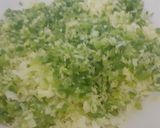 A picture of step 1 of Cabbage and capsicum sabzi.