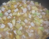 Foto del paso 2 de la receta: Pollo con batata y zapallito